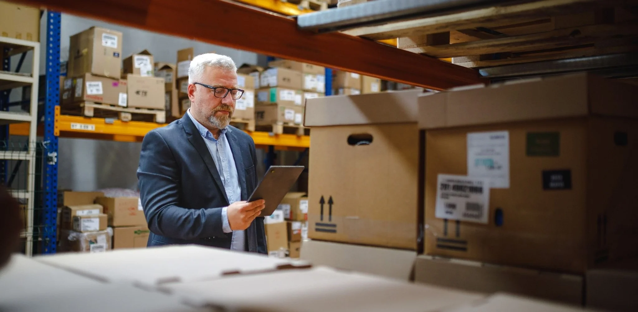 supply chain leader