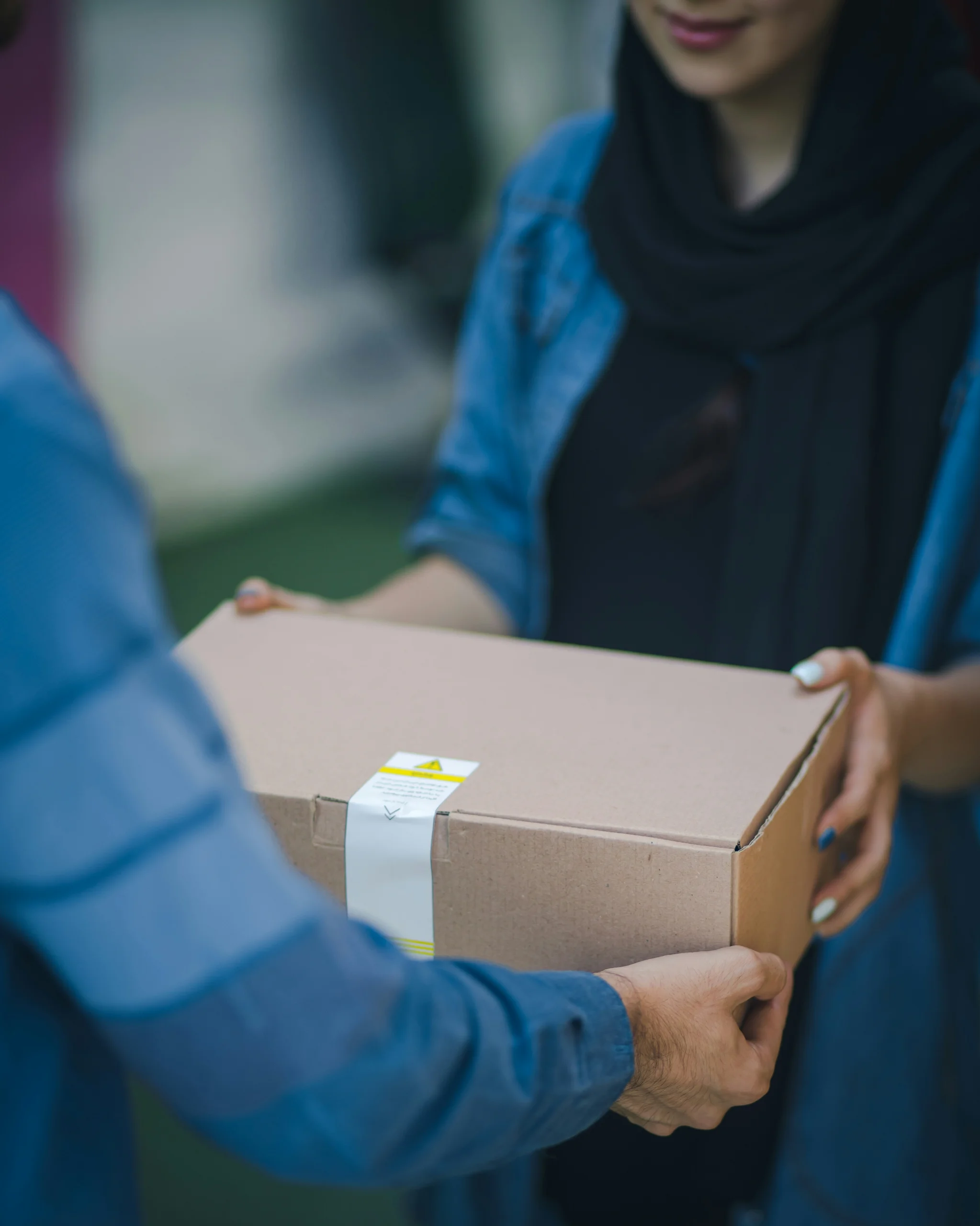 Working with Parcelforce image parcel