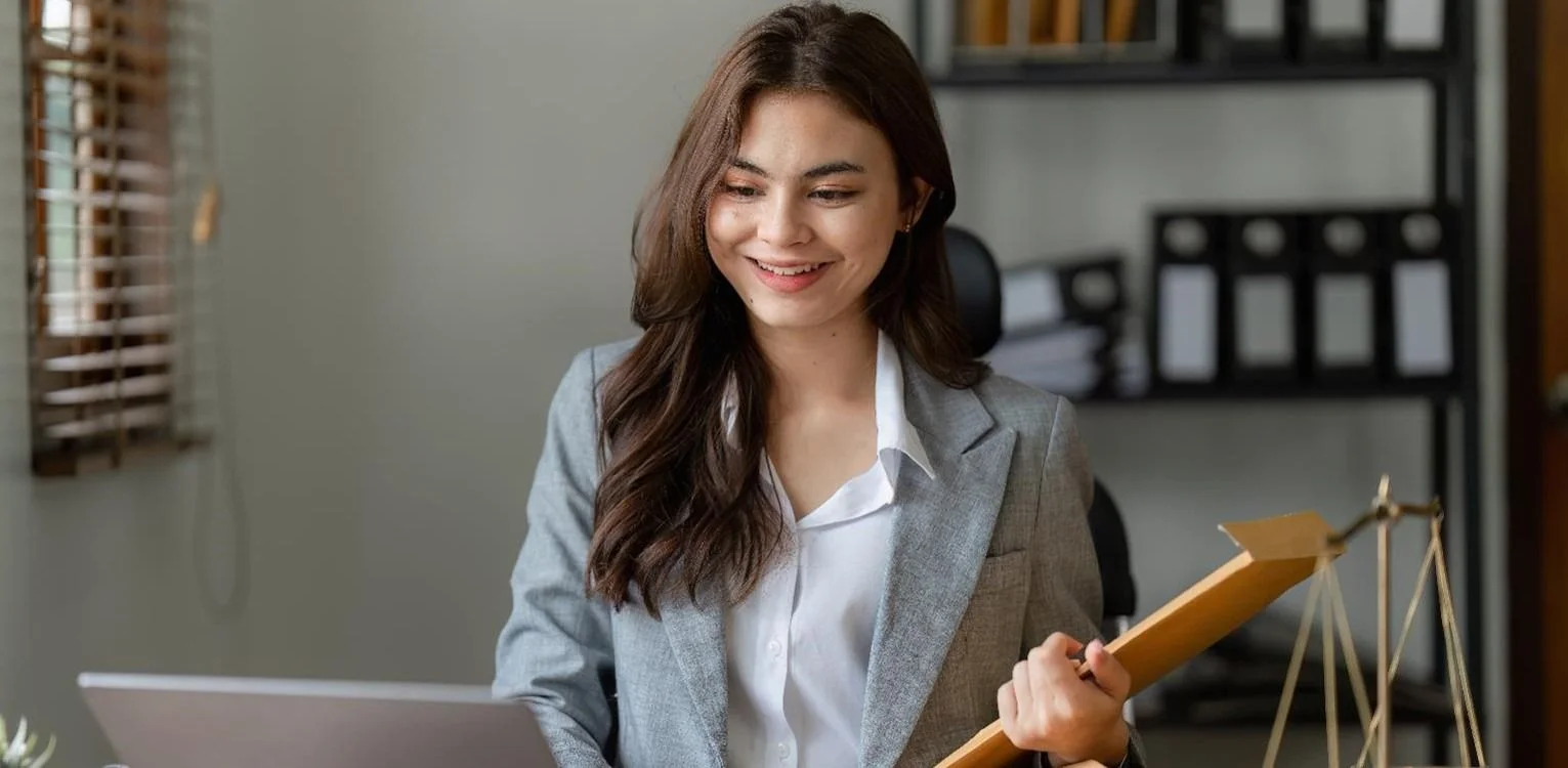 Gen Z in Law Firms: Adapting to a Multigenerational Workforce