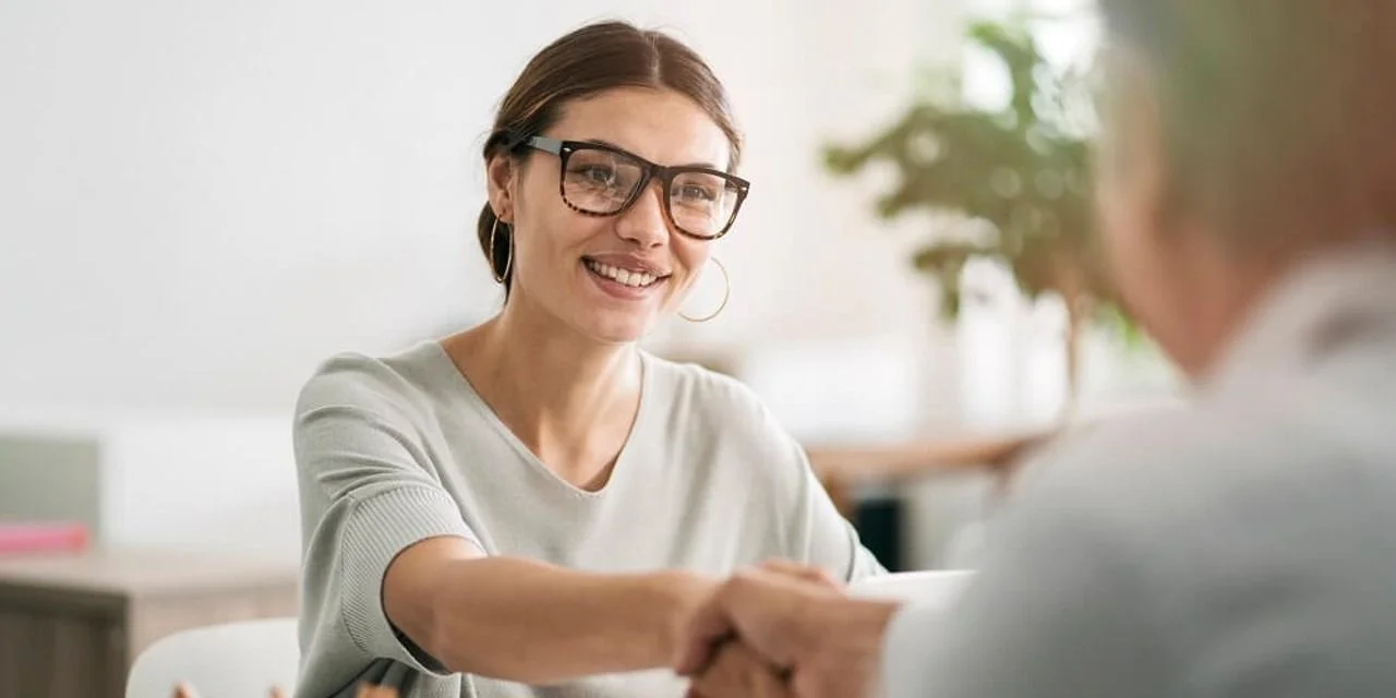 How to Use a Legal Recruiter: A Lawyer’s Guide