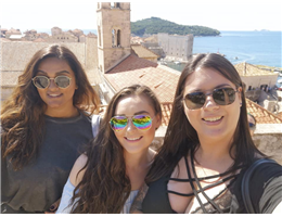 Kat Nikki Steph
