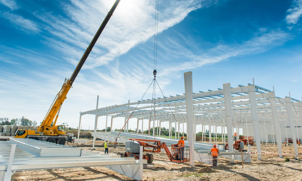 US construction job openings rose in June as contractors felt staffing woes