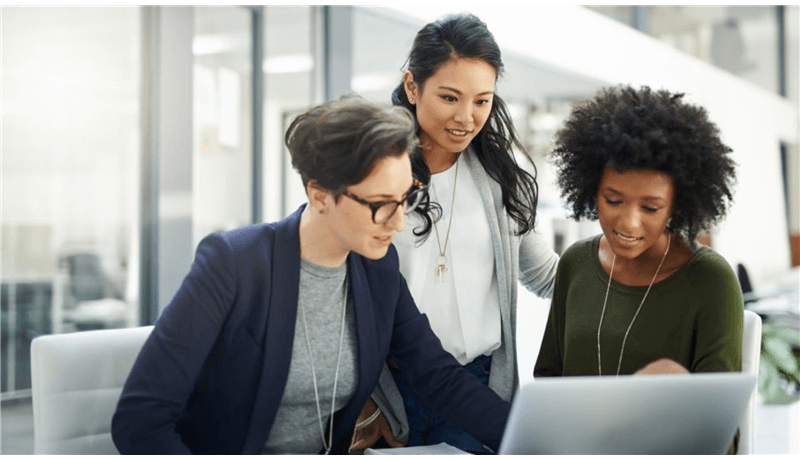 How To Attract More Women Into The I.T Sector