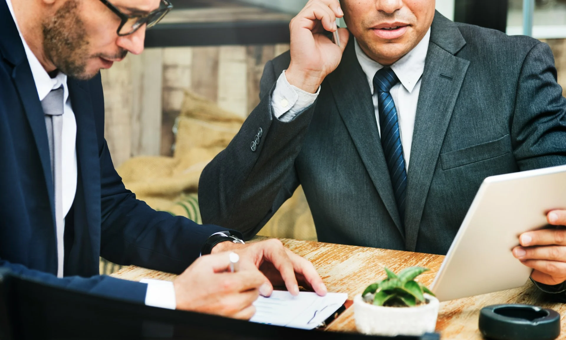 business-planning-analysis-white-collar-worker-concept-