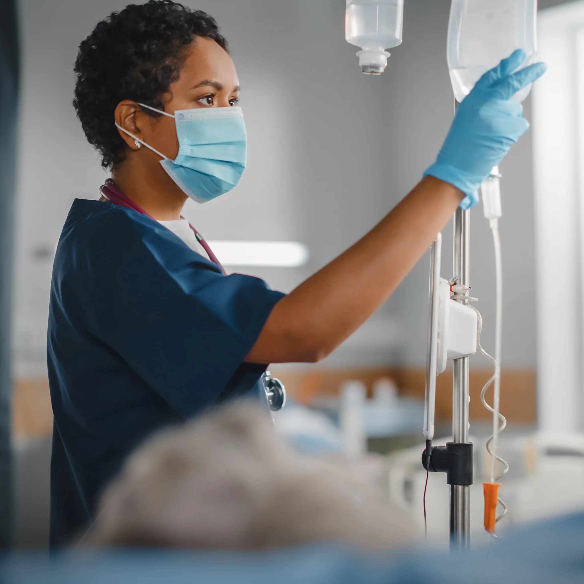 nurse-in-an-operating-room