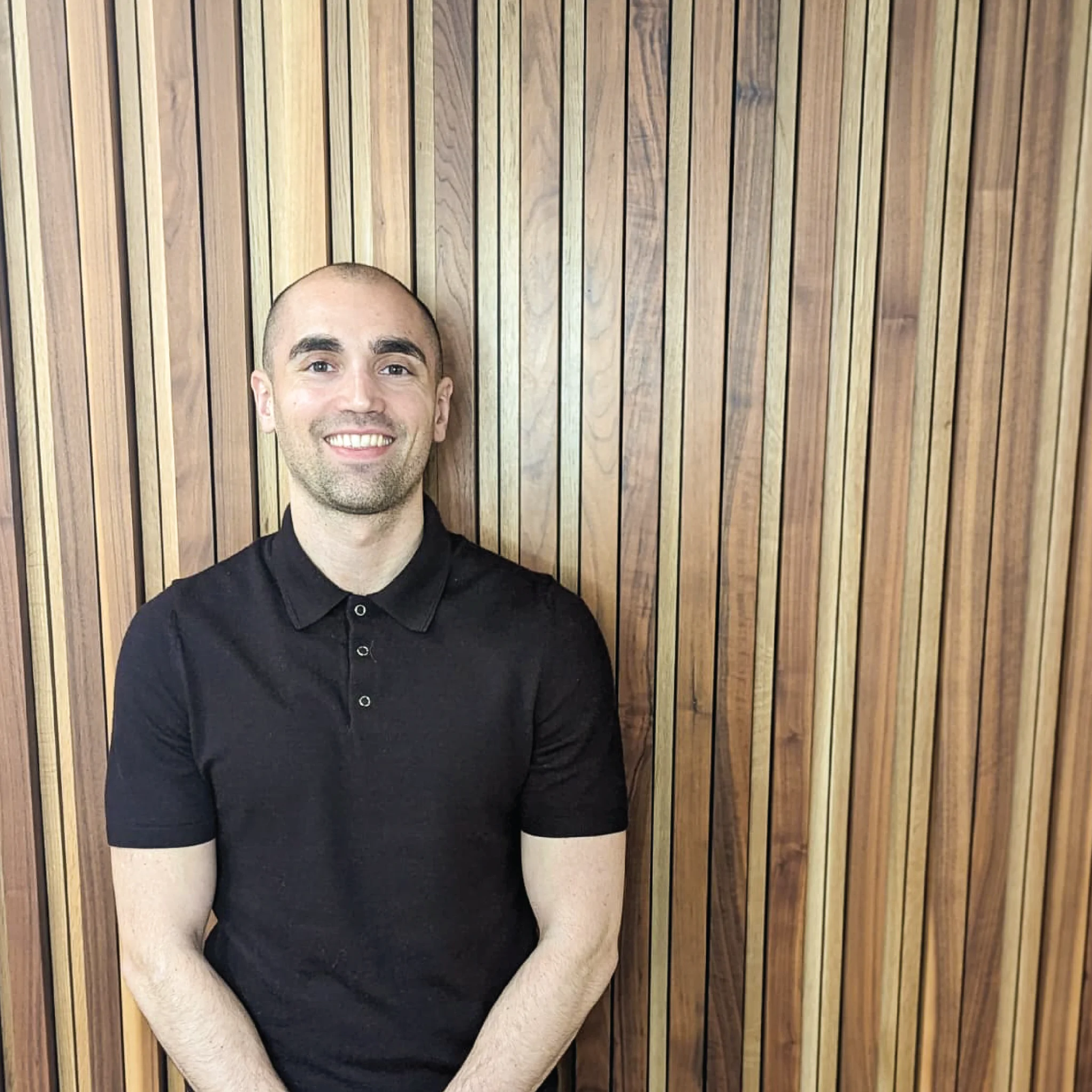 Zach Savva Headshot Picture