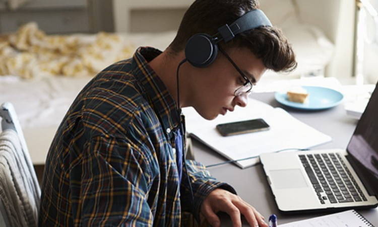 Study reveals the music to boost productivity when WFH