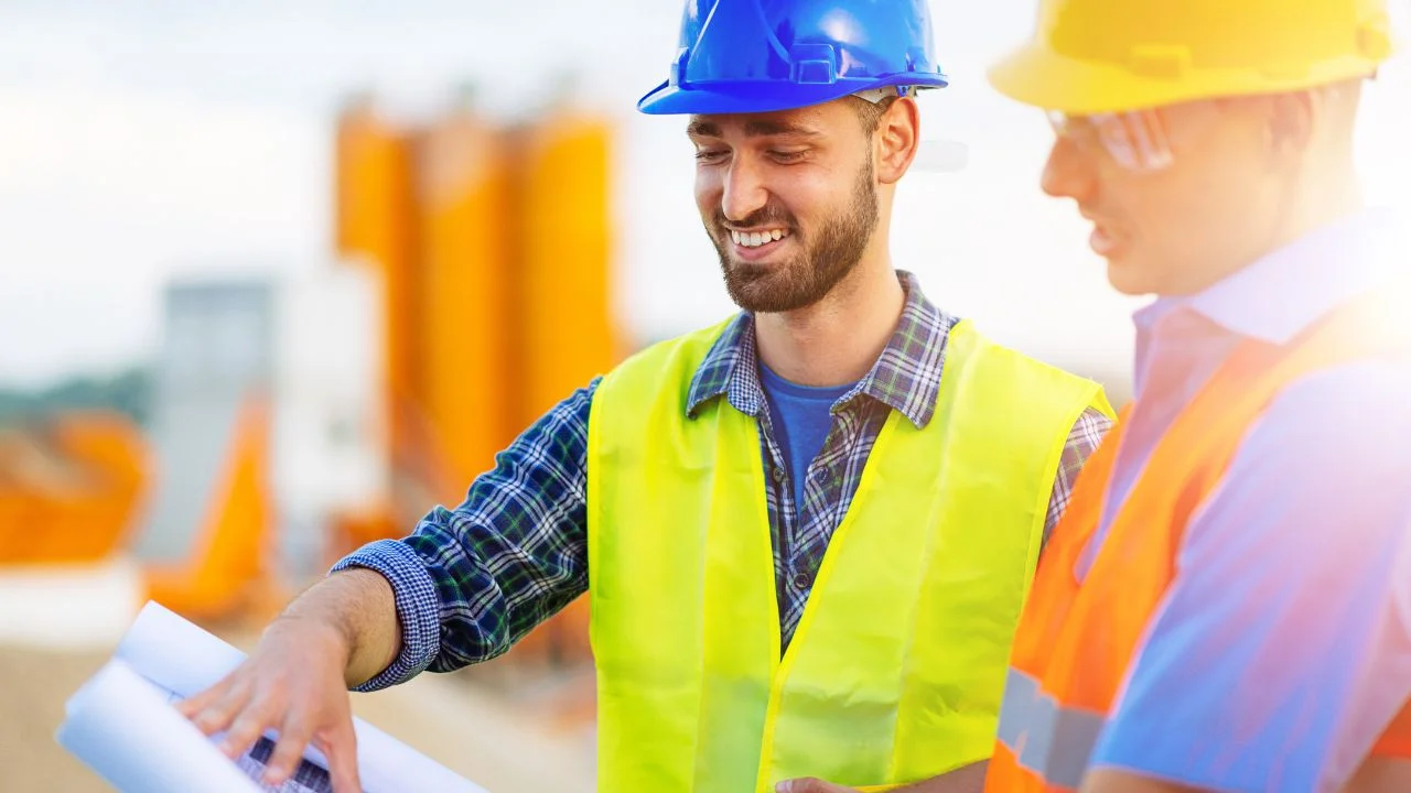 Power-Projekte in Europa: Wie Unternehmen Ressourcenengpässe von der Investitionsphase bis zur Inbetriebnahme bewältigen