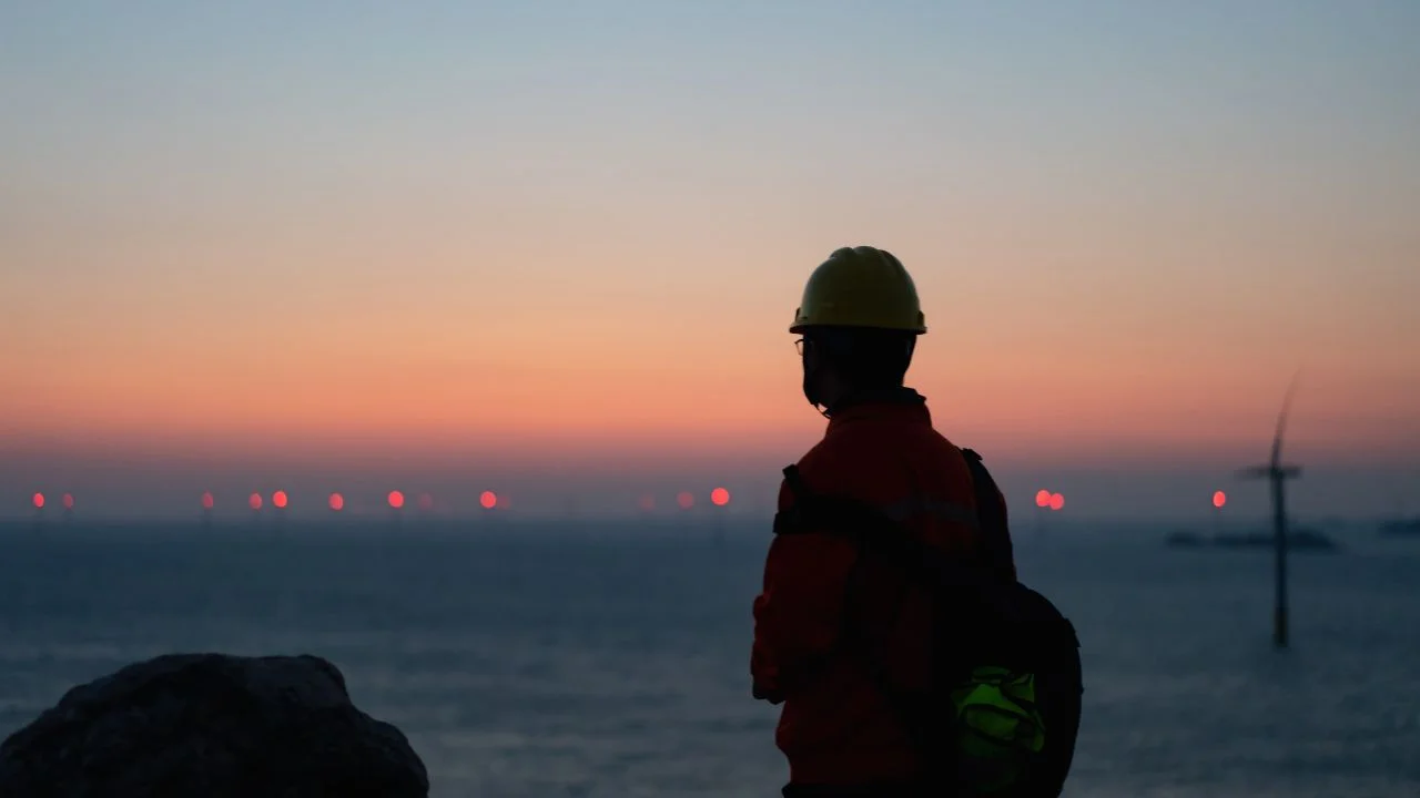 Top 5 Compliance Challenges in Offshore Wind Hiring in Asia & Australia
