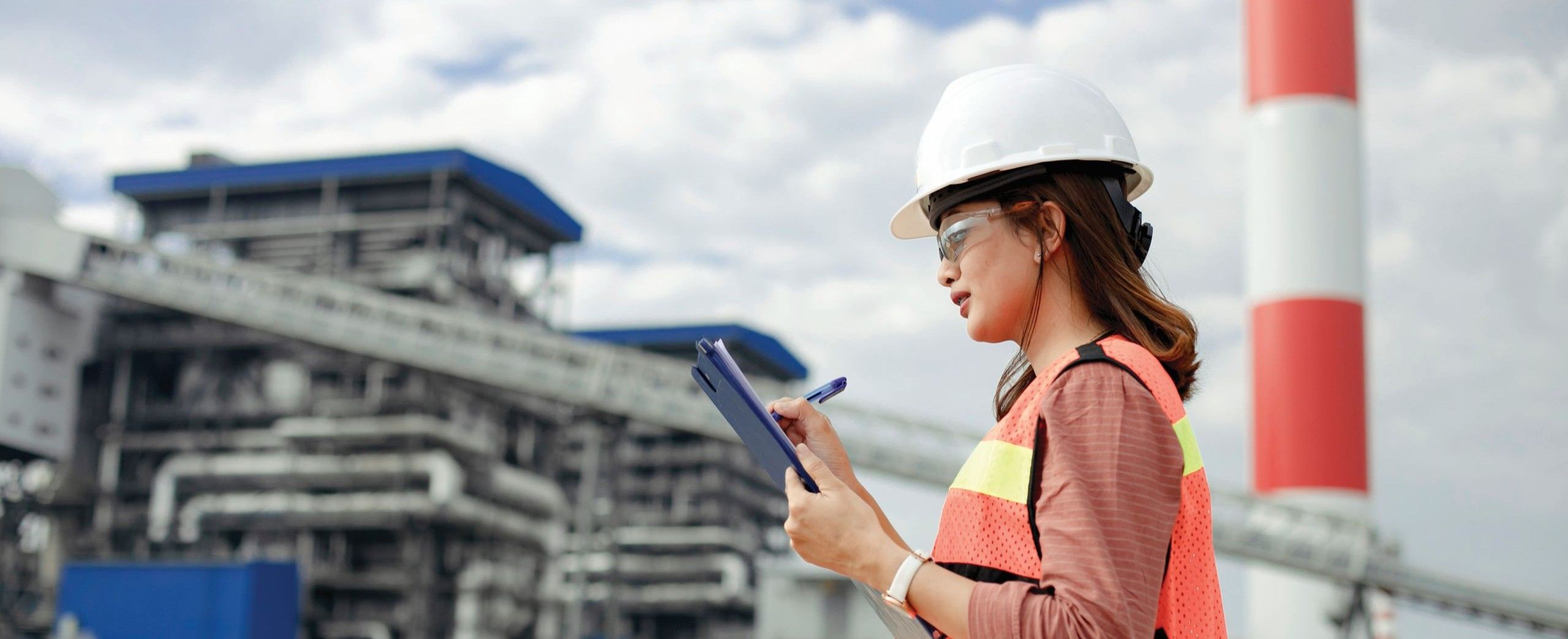 module fabrication, female worker