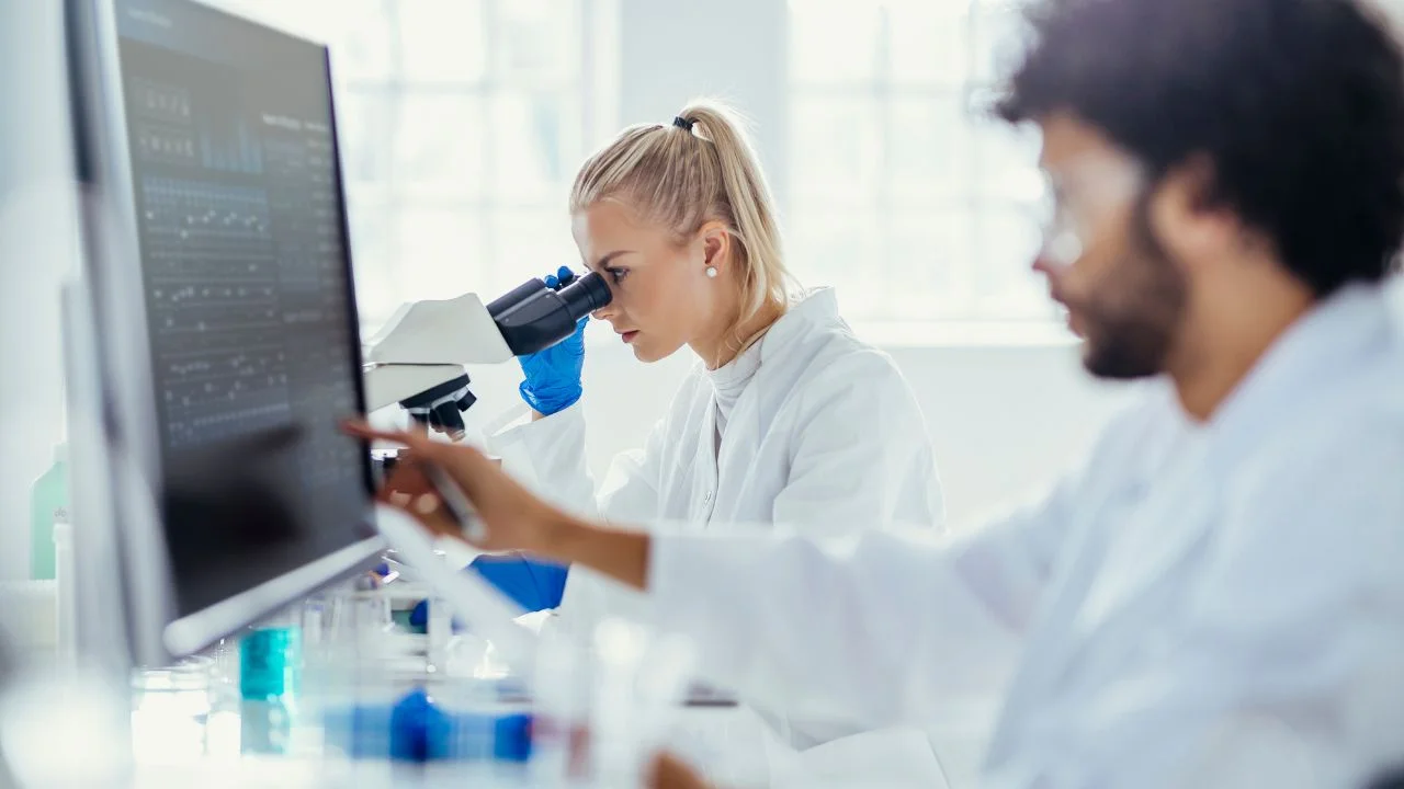 Greenfield vs Retrofit: Compliance Essentials for Life Science Facilities
