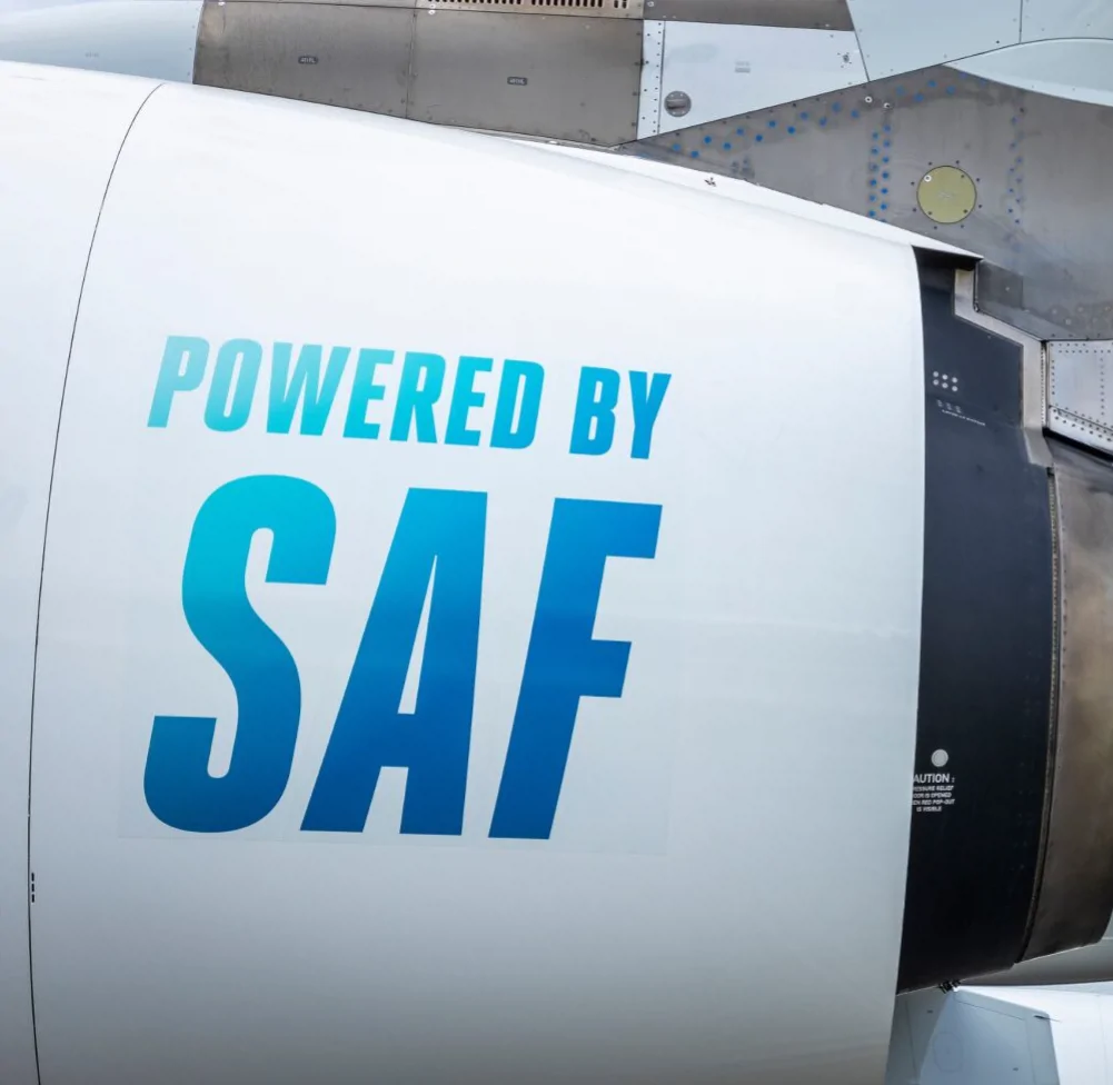 SAF engine on plane