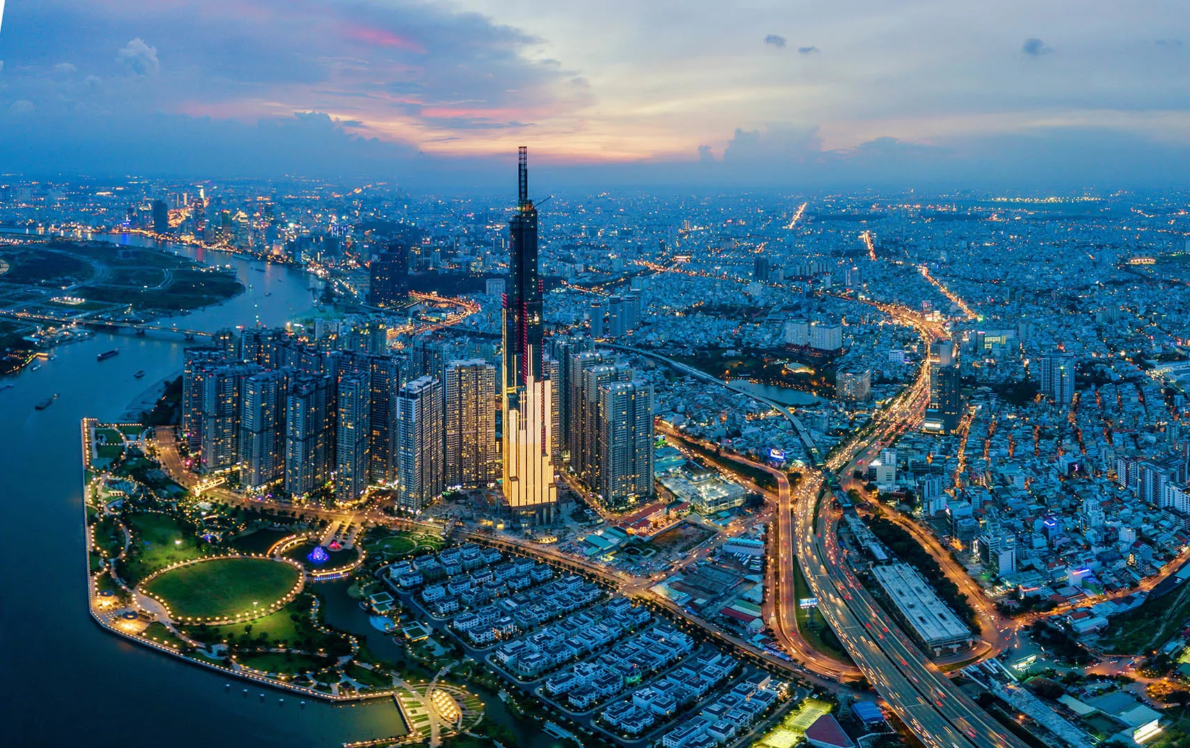 vietnam at night