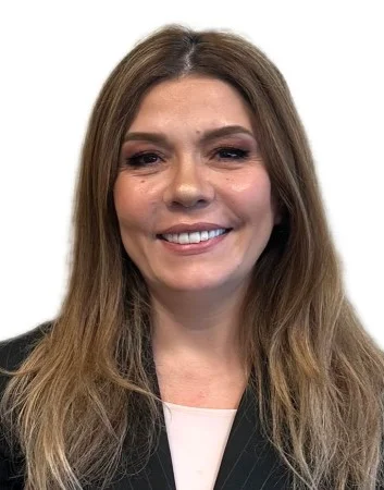 consultant headshot: Zamina Clemmey