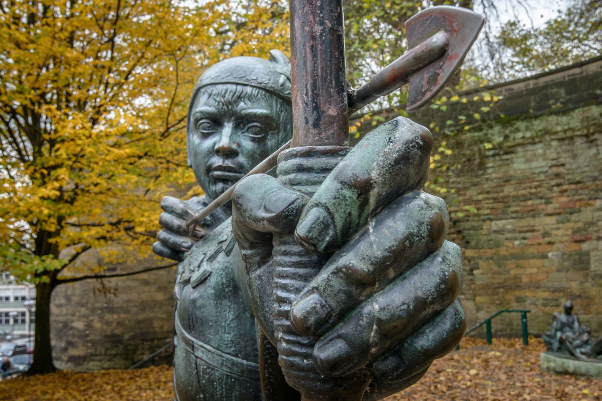 Nottingham robin hood statue