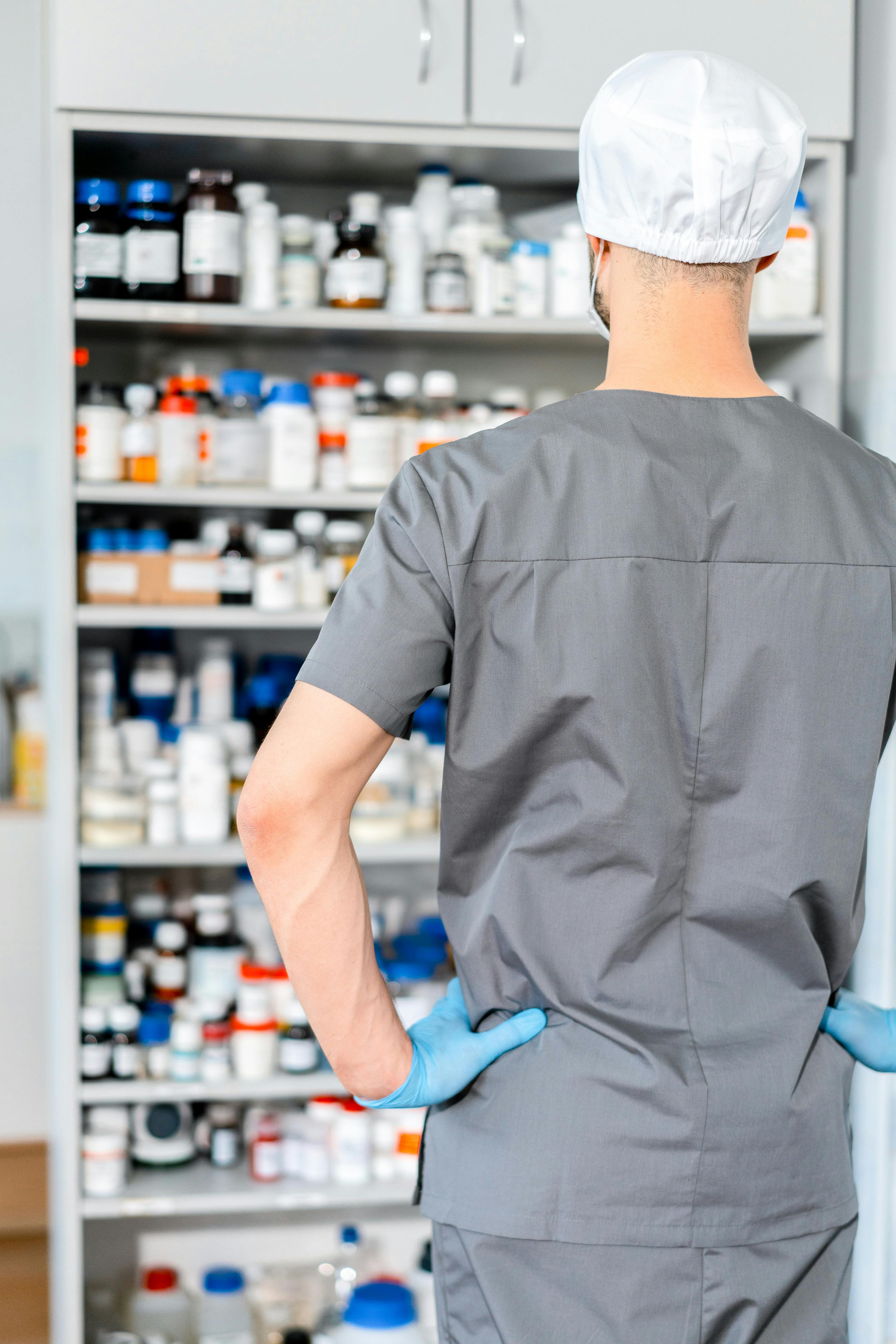 The Role of Industrial Pharmacists in Drug Development 
