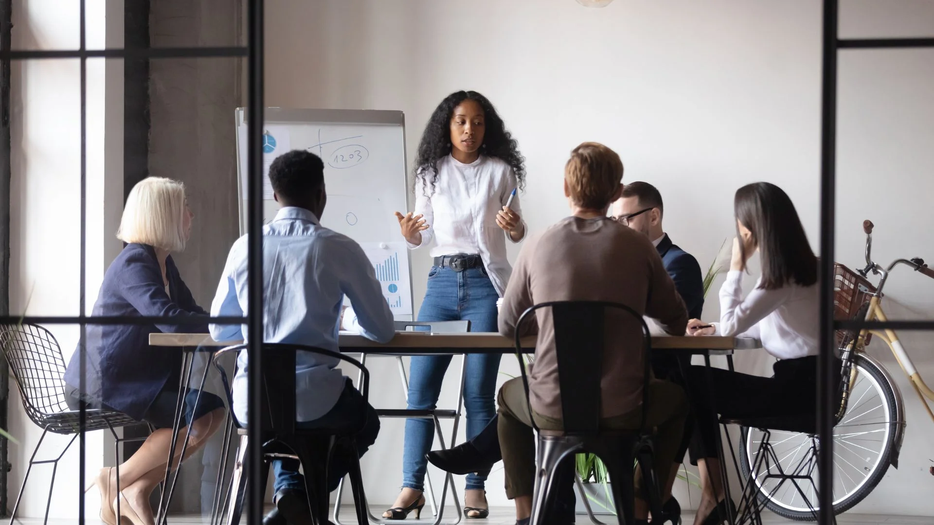 What Is the 'Experts at Hand' Programme?