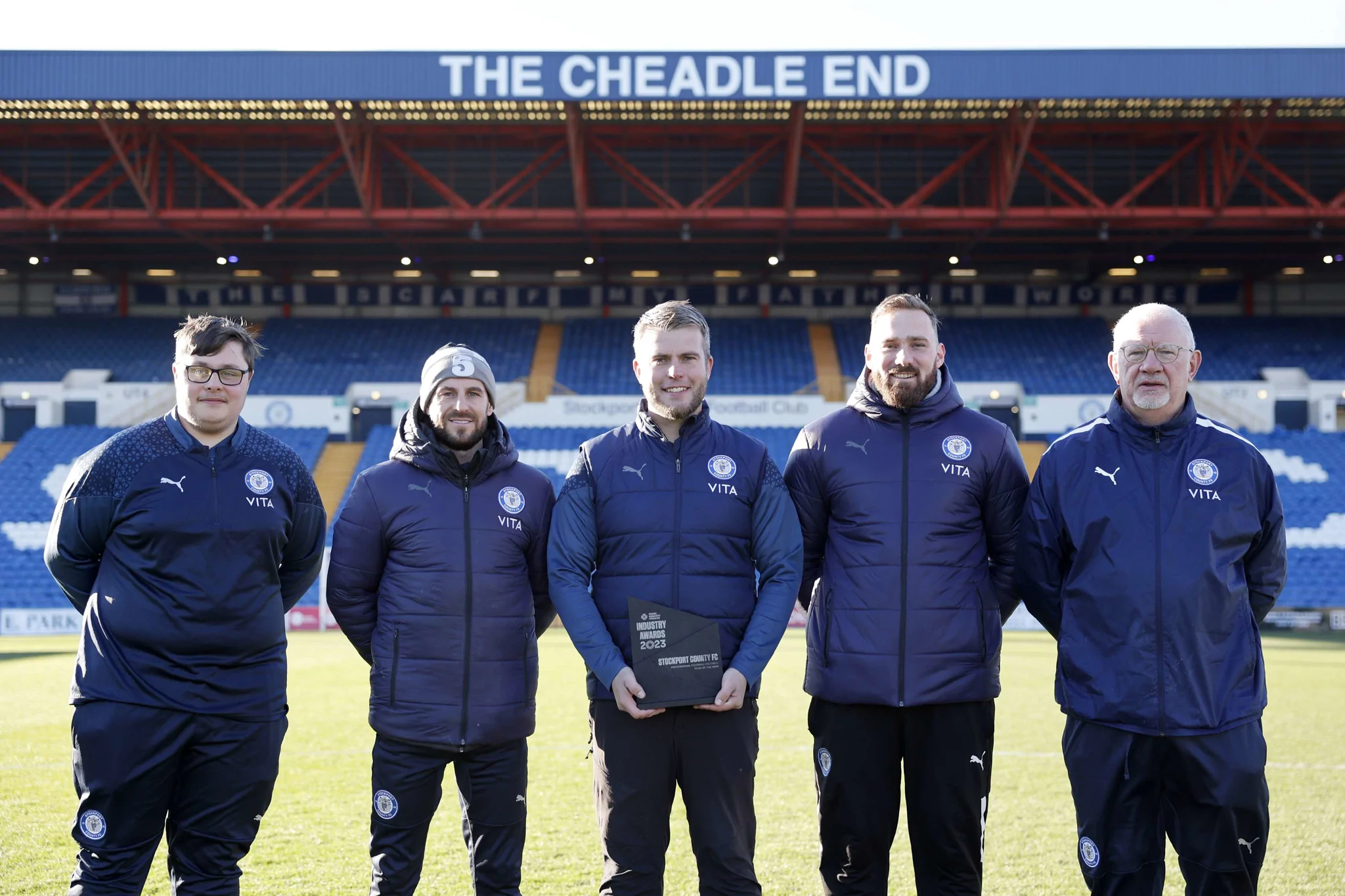 https://sitescdn.wearevennture.co.uk/public/stockport-county-careers/assets/groundstaff_award_301123-002.webp