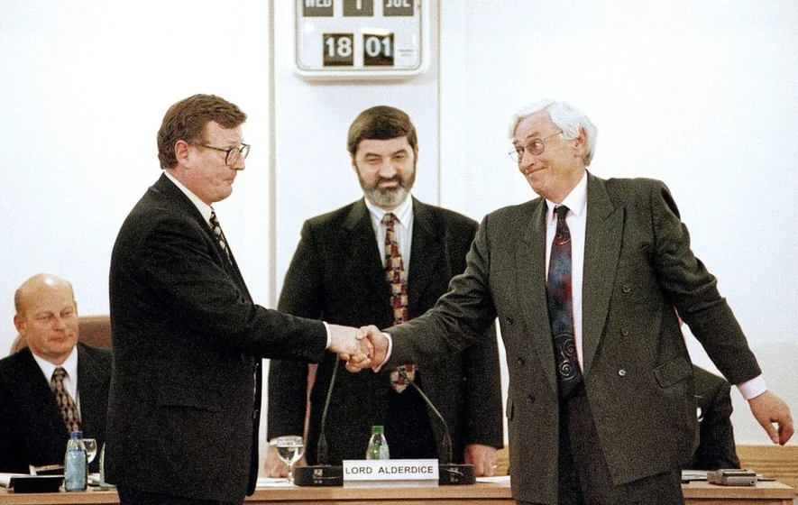 David Trimble (First Minister) and Seamus Mallon (Deputy First Minister)