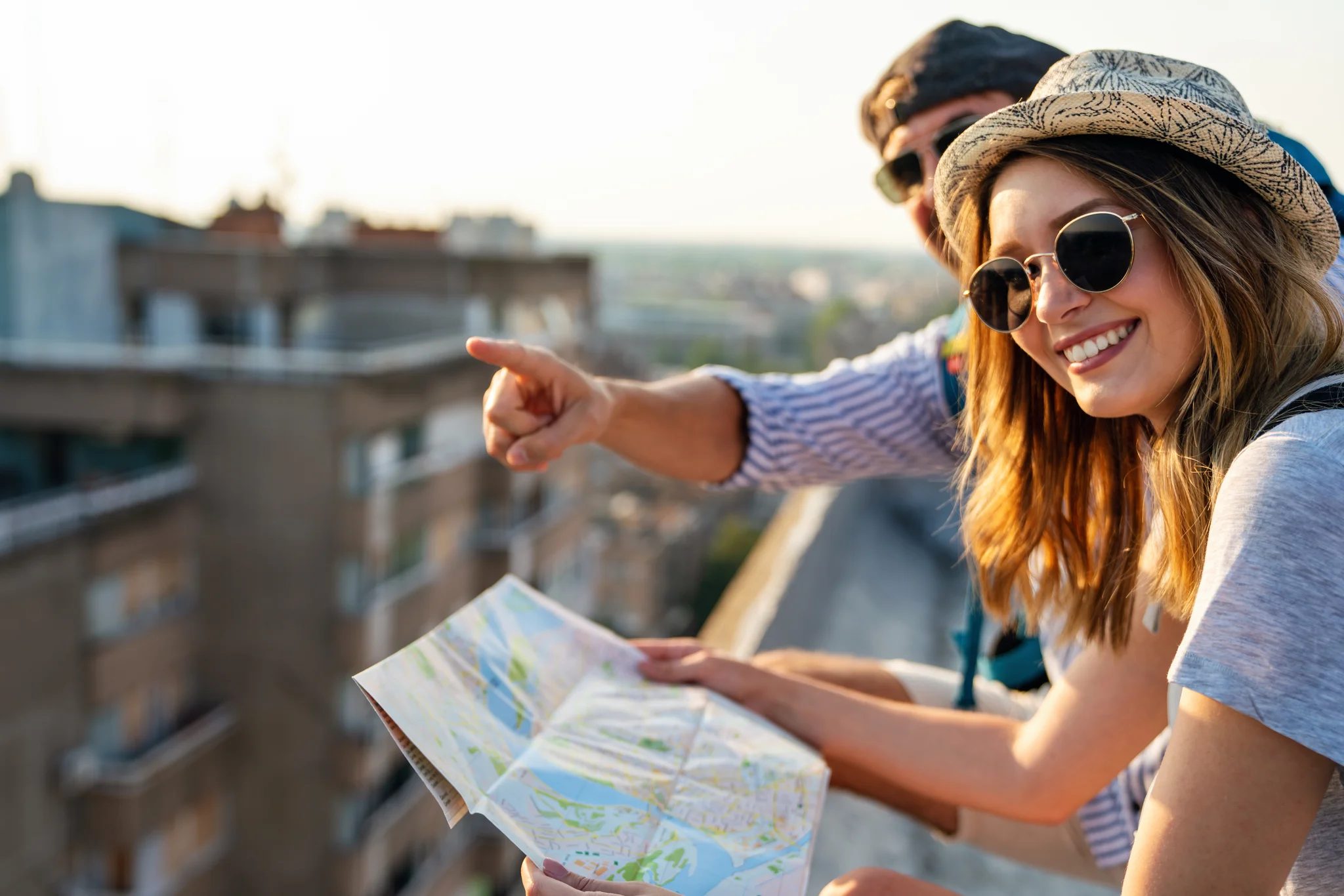 Illustration of people enjoying travelling 